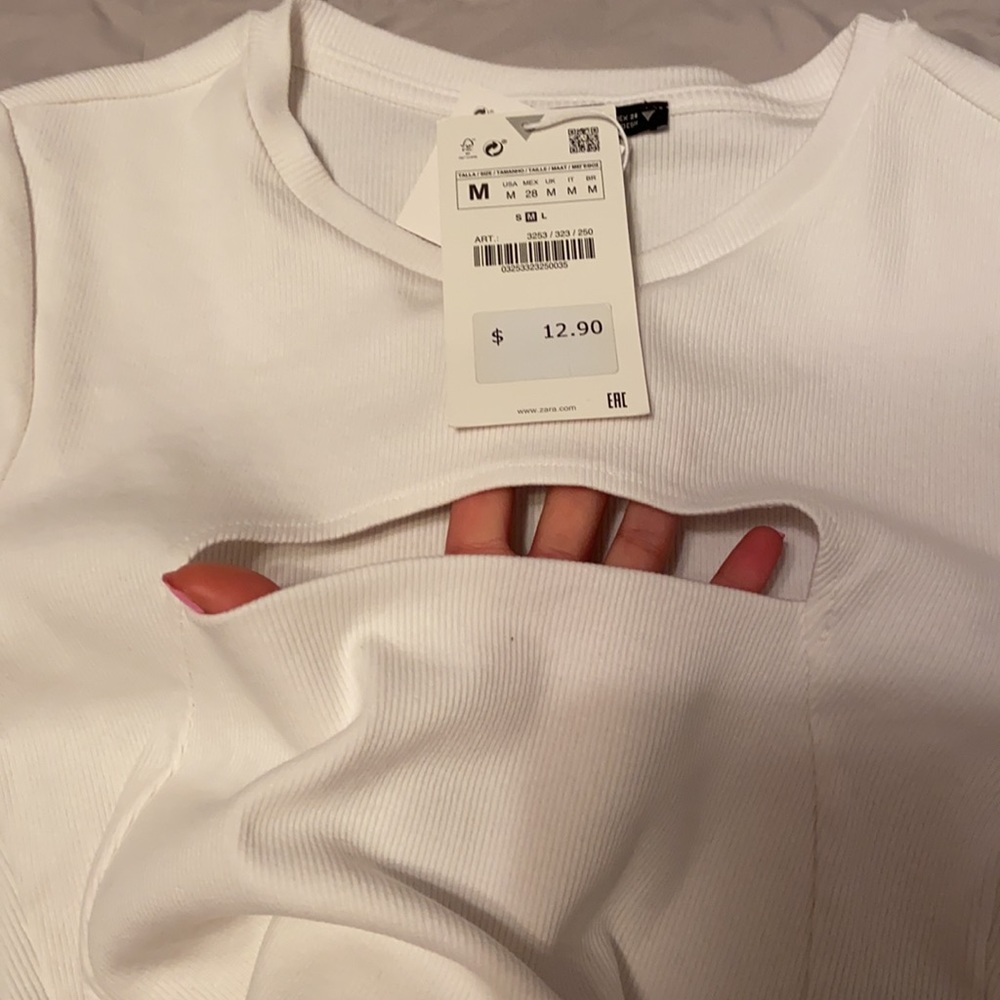 NWT Zara White Cut Out Top - Picture 2 of 2